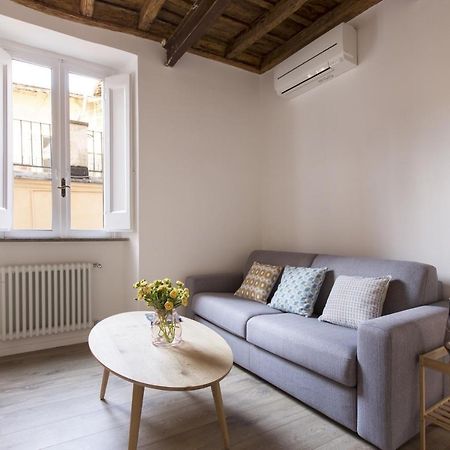 Cozy Apartment In Via Degli Spagnoli - FromhometoRoma Eksteriør bilde