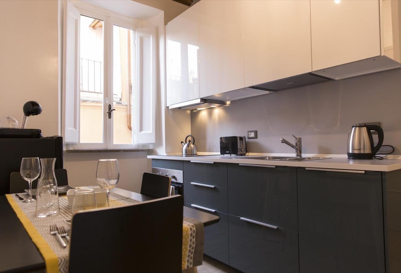 Cozy Apartment In Via Degli Spagnoli - FromhometoRoma Eksteriør bilde