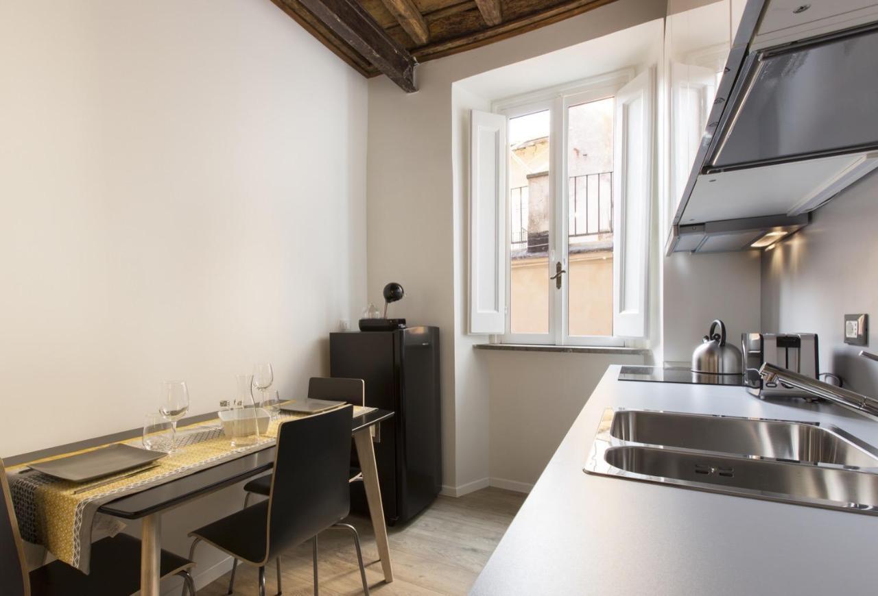 Cozy Apartment In Via Degli Spagnoli - FromhometoRoma Eksteriør bilde