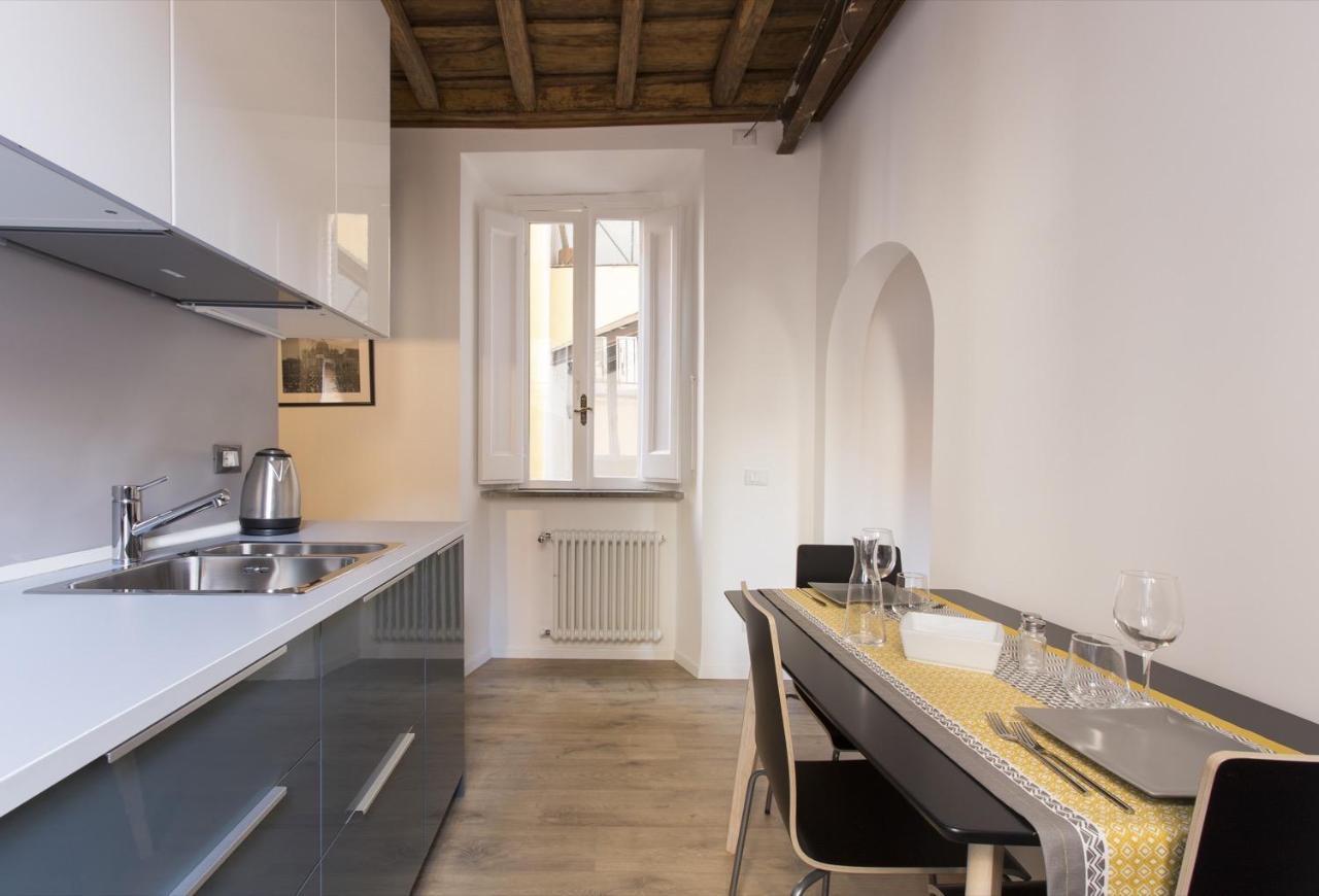 Cozy Apartment In Via Degli Spagnoli - FromhometoRoma Eksteriør bilde