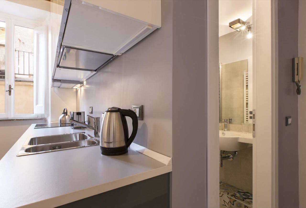 Cozy Apartment In Via Degli Spagnoli - FromhometoRoma Eksteriør bilde
